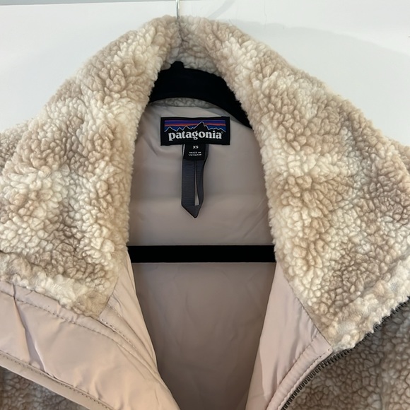 Patagonia jacket, size extra small - Picture 2 of 4